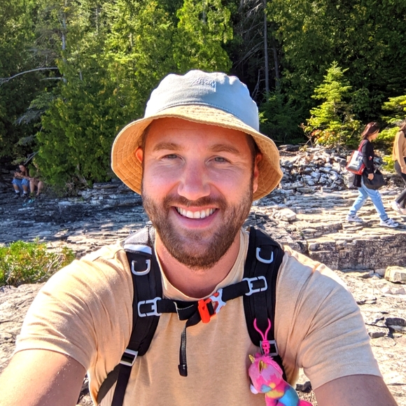 Meet your Posher, Kenneth - Picture 1 of 1